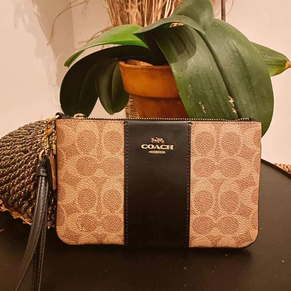 Coach NY Clutch | Tan Black